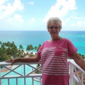 Meet your Posher, Brenda